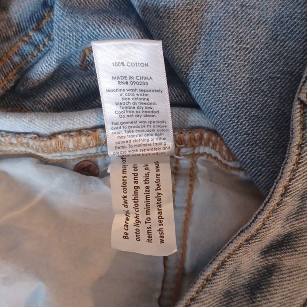 PACSUN lightwash Mom jeans. Size 28.Great used condition,  no flaws. - Picture 12 of 13
